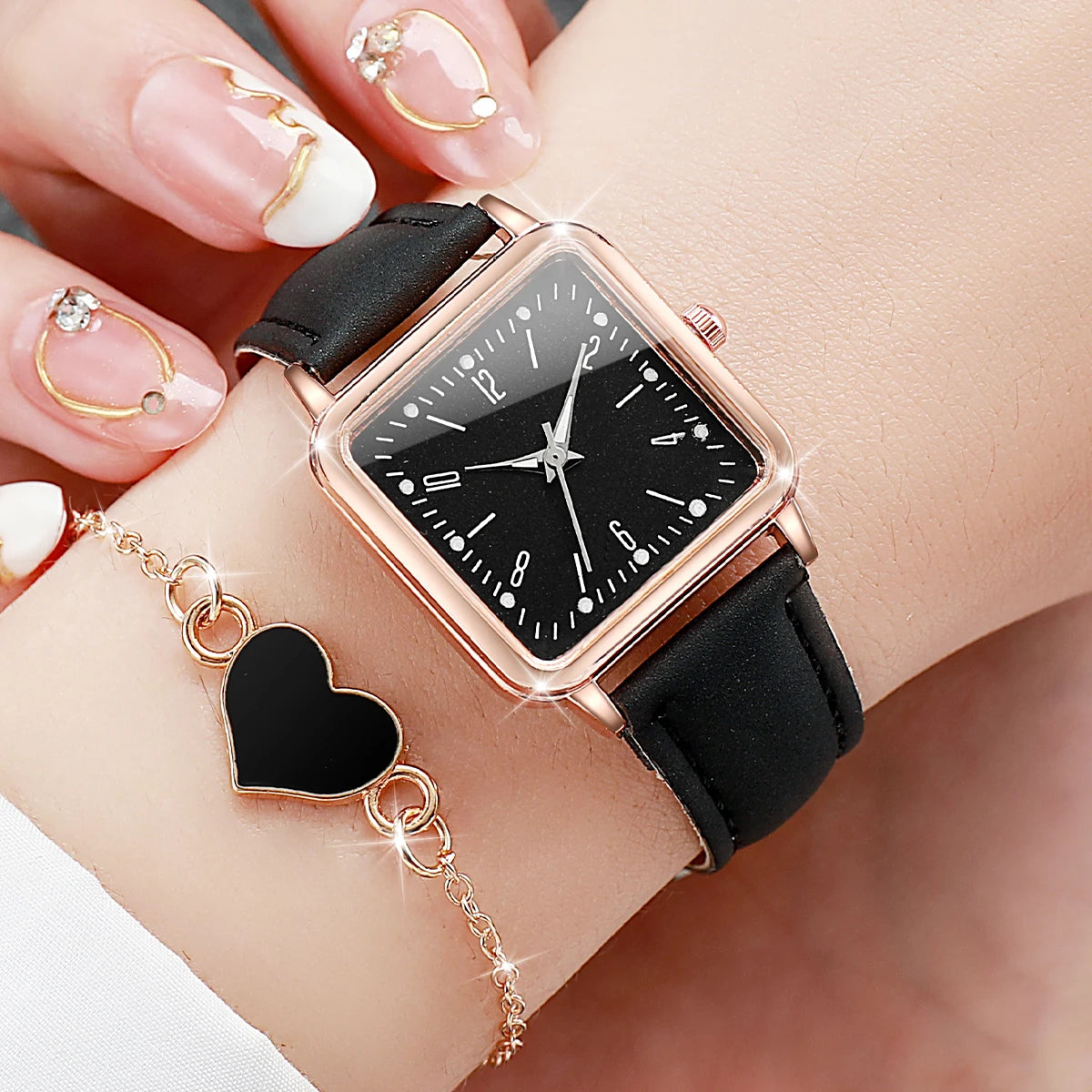 6PCS/Set Women's Watches Fashion Square Leather Band Quartz Watch Heart Bracelets Set（Without Box）